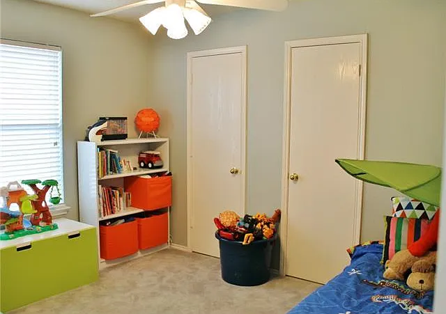 629 Rothschild Ln — Photo 16