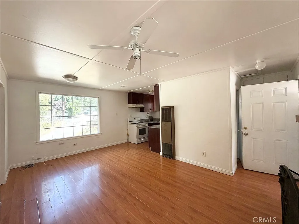2 bed, 1.5 bath, 650 sqft, $1,500 — Photo 3