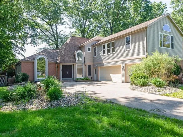 3826 Willow Run, Westlake, OH 44145