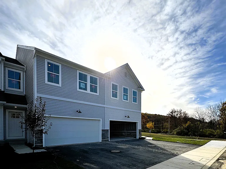 3 Shamrock Cir — Photo 4