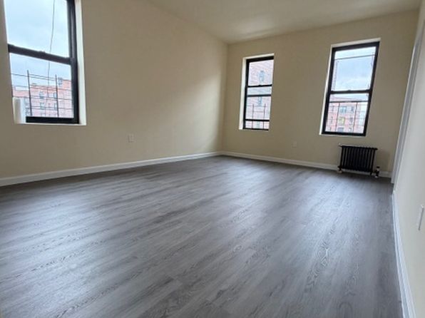 9110 34th Ave APT 4J