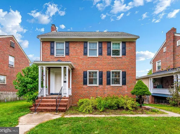 1017 Woodland Way, Hagerstown, MD 21742