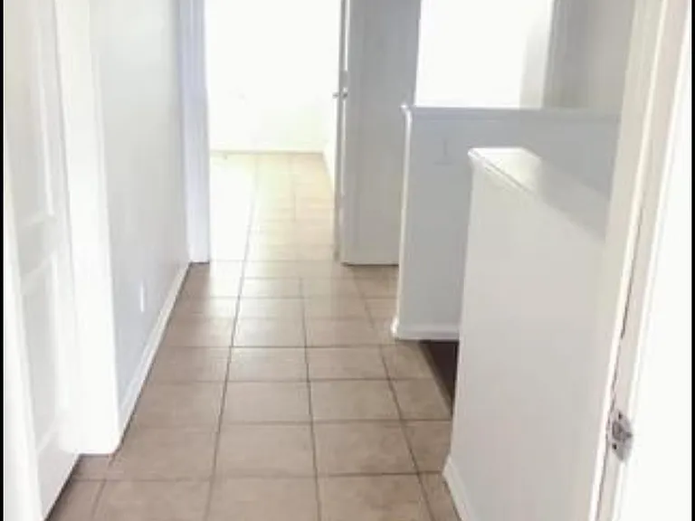 2717 Nassau St — Photo 5