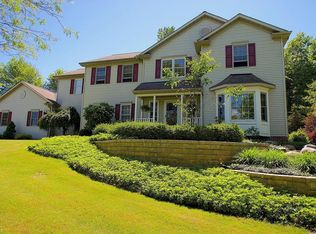 9920 Campton Ridge Dr, Chardon, OH 44024