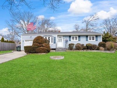 622 Freeman Avenue, Brentwood, NY, 11717