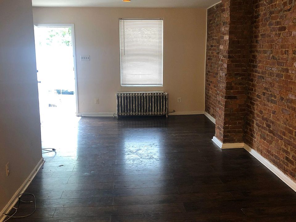 1st image of 209 N Alden St