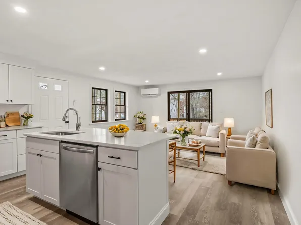 35 Ashumet Road #9B, Mashpee, MA 02649