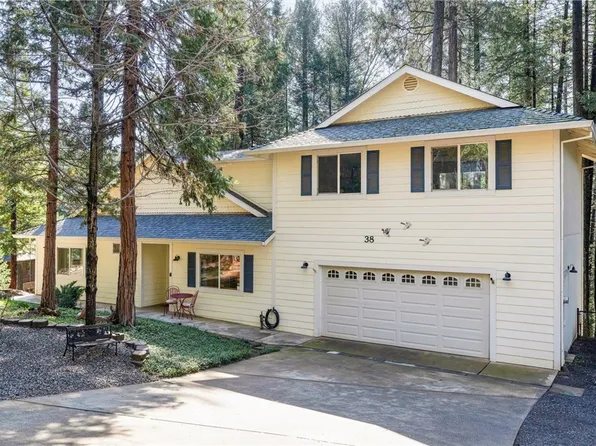 38 Mallard Ct, Magalia, CA 95954