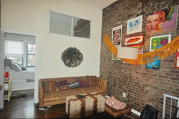 Rented by REAL New York | media 11