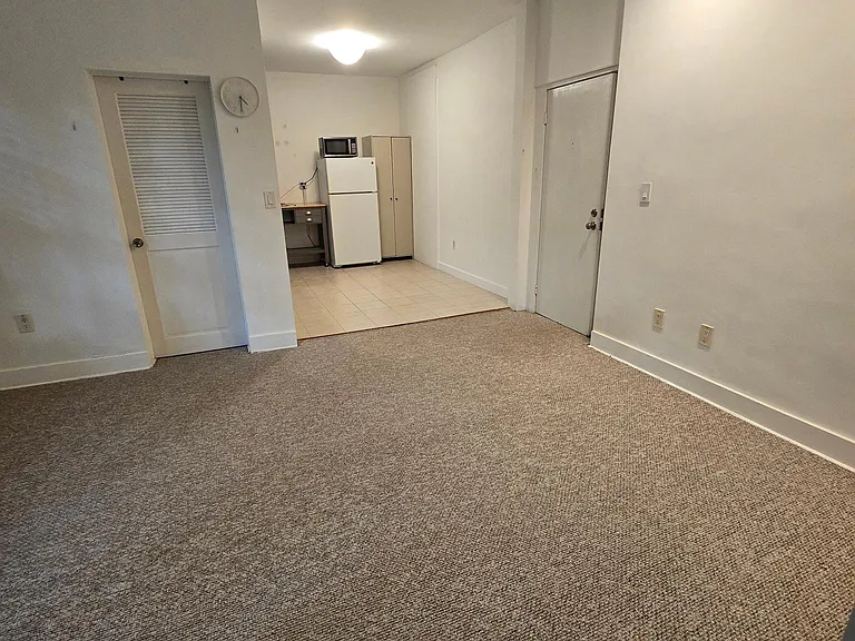 2401 Overbrook St #206 — Photo 4