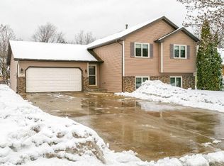 8032 Jewel Ave S, Cottage Grove, MN 55016