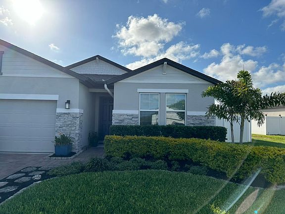 2nd image of 2755 Neverland Dr