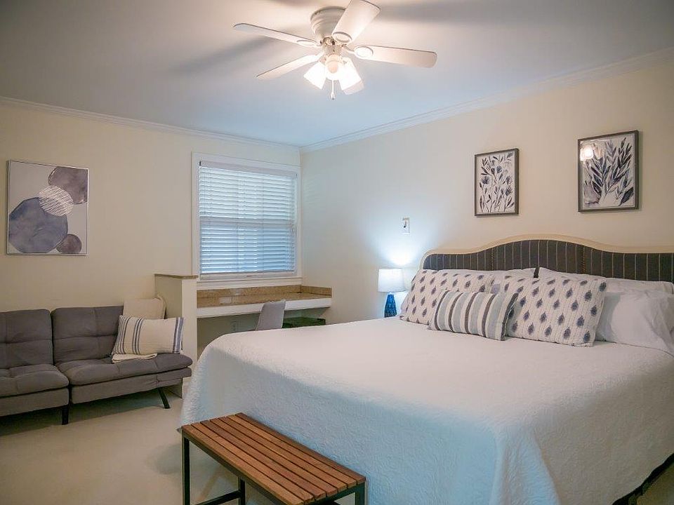 Master bedroom w/ futon