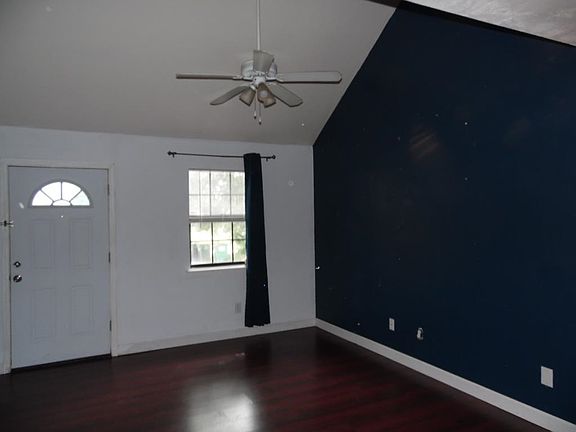 2nd image of 922 S Lipona Rd
