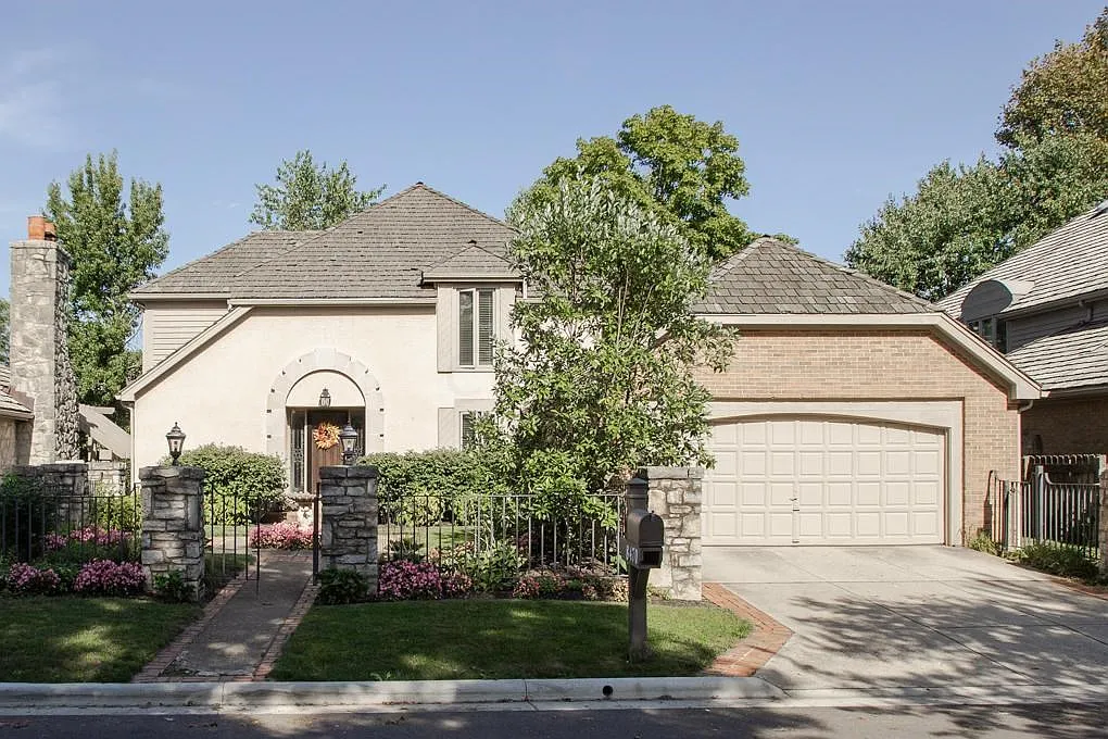 8470 Gullane Ct photo 1