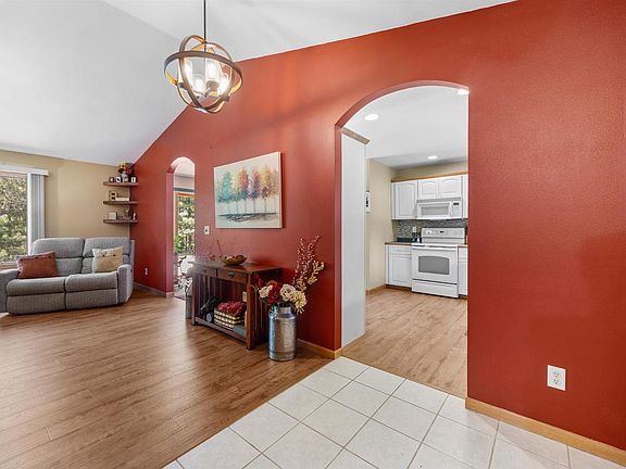 5th image of 6010 TIMBER WOLFE COURT