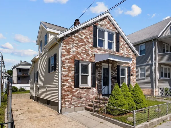 10 Lexington St, Watertown, MA 02472