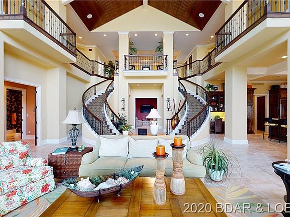 3rd image of 412 Stonebridge Ln