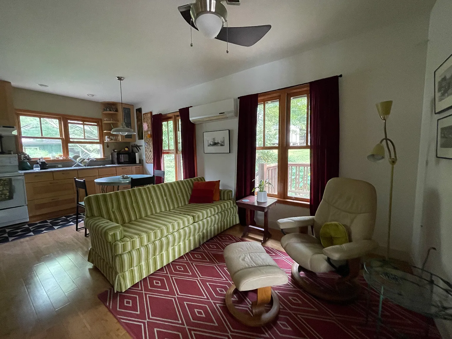 1 bed, 500 sqft, $1,750 — Photo 3