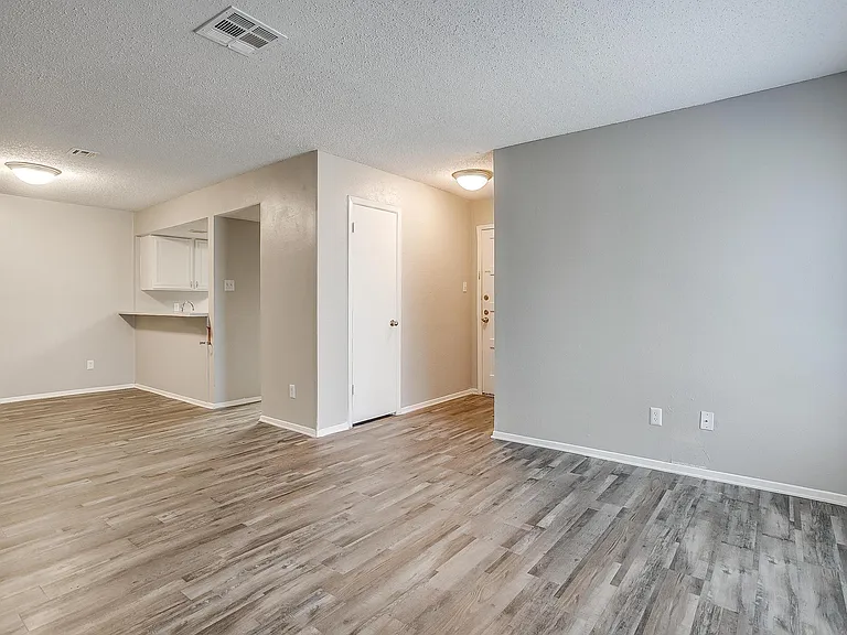 Highland Cove — Photo 10
