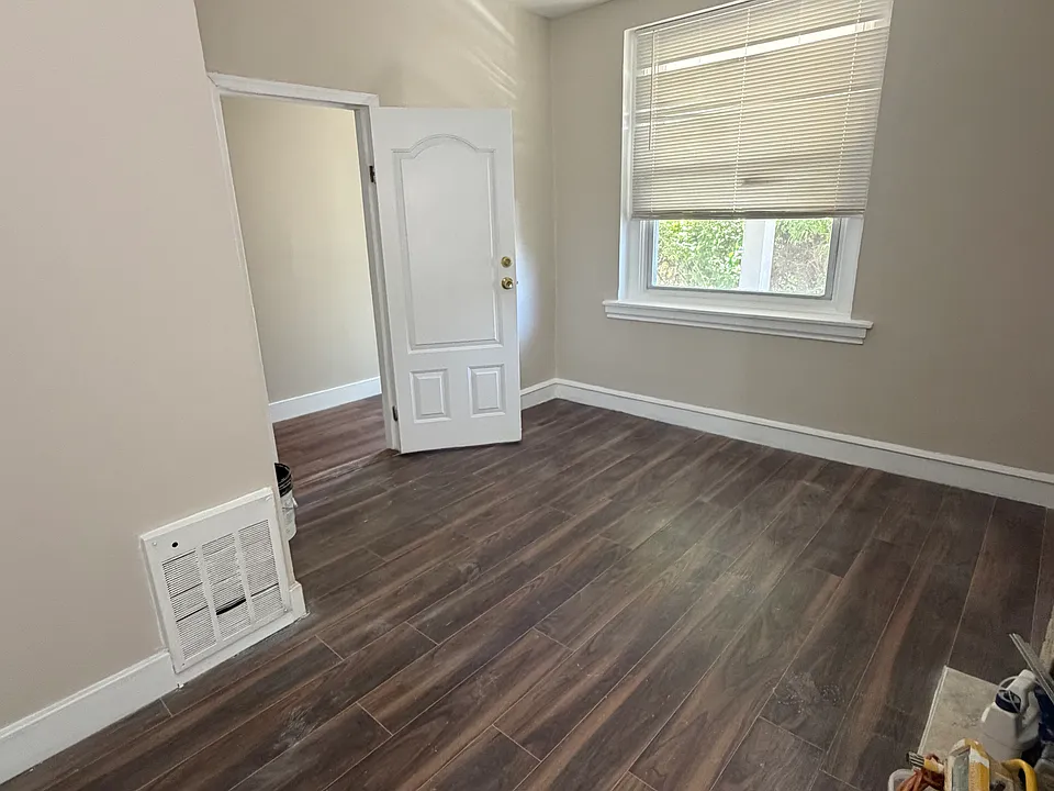 19 E Clapier St #1