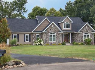 11727 W Briarwood Ct, Monticello, IN 47960