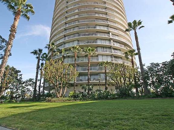 2nd image of 700 E Ocean Blvd Unit 1504