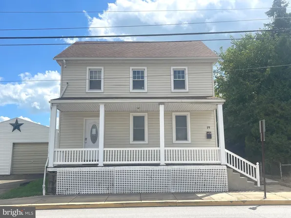 19 S Main St, Manchester, PA 17345