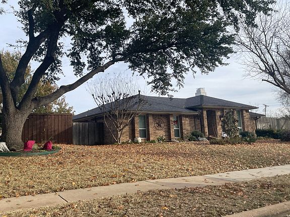 3rd image of 3100 Birch Dr