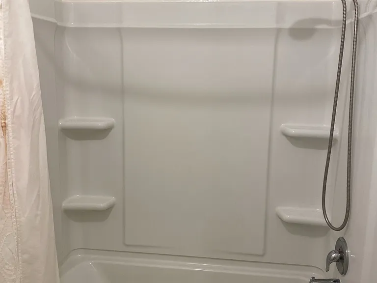 Upstairs bath/shower