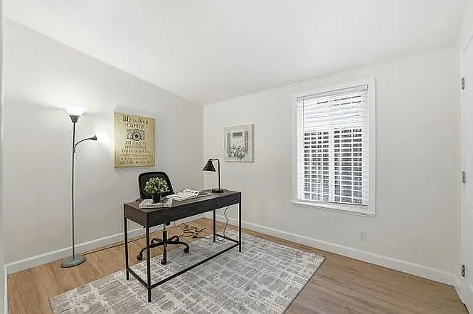 1800 Seaview Dr — Photo 6
