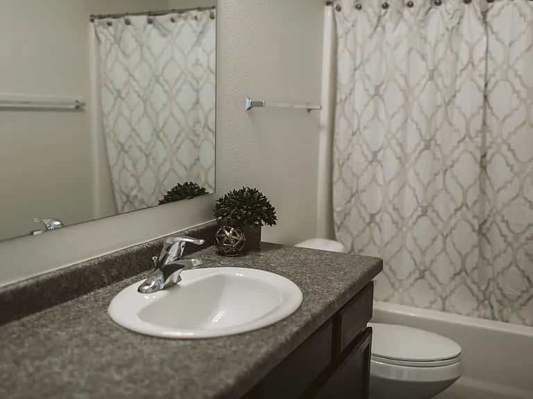Live at Silver Lake Apartments — Photo 10