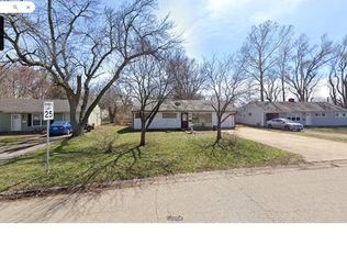 6903 E 112th St, Kansas City, MO 64134