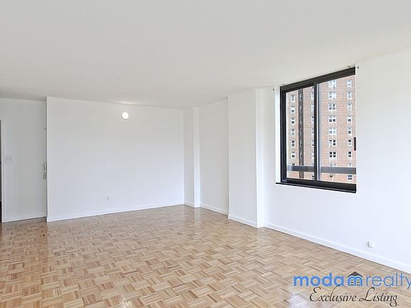 3rd image of 2287 Johnson Ave