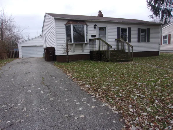 2021 221st St, Sauk Village, IL 60411