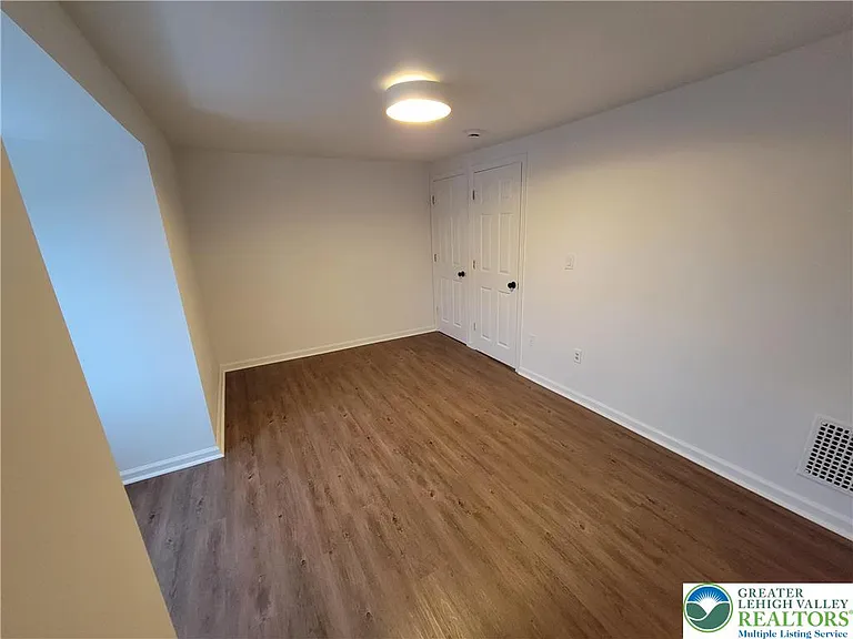 746 Linden St #2 — Photo 5