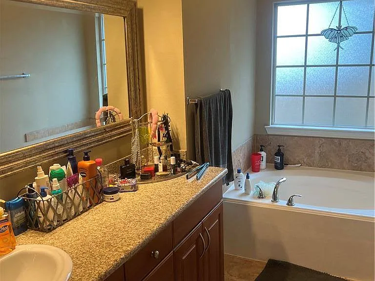2810 Silver Oak Dr — Photo 10