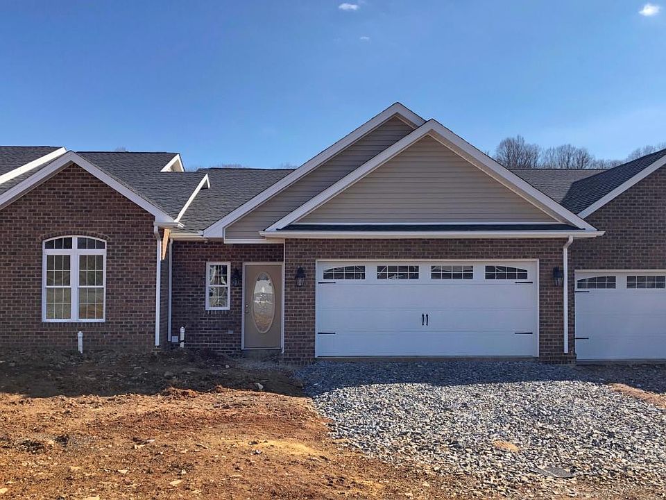 1st image of 23 Brookfield Ln