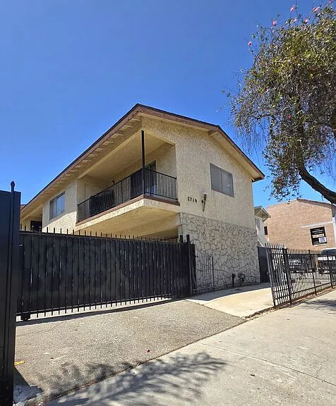 2219 Crenshaw Blvd #3 — Photo 15
