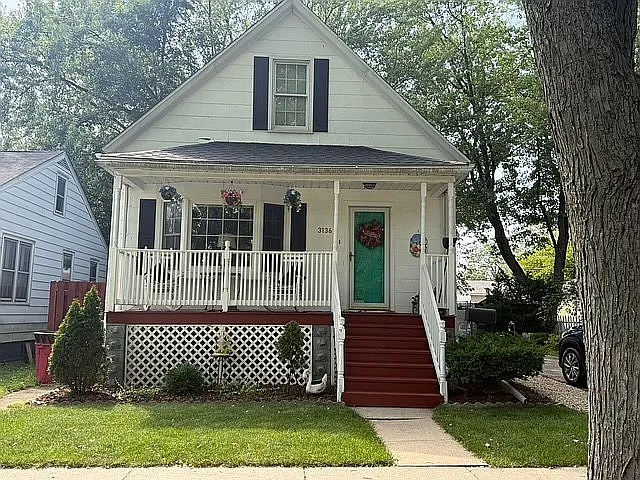3136 Green St photo 1