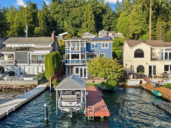 13133 Holmes Point Drive NE, Kirkland, WA 98034
