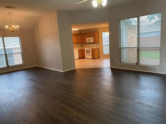 5th image of 7933 Mourning Dove Dr
