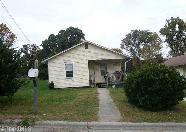 1st image of 216 218 Lytle St