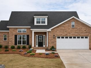 10 Spooner Dr, Hawkinsville, GA 31036