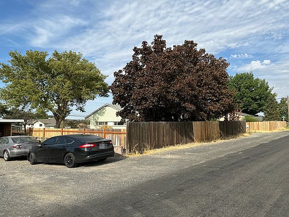 3rd image of 6410 W Yellowstone Ave