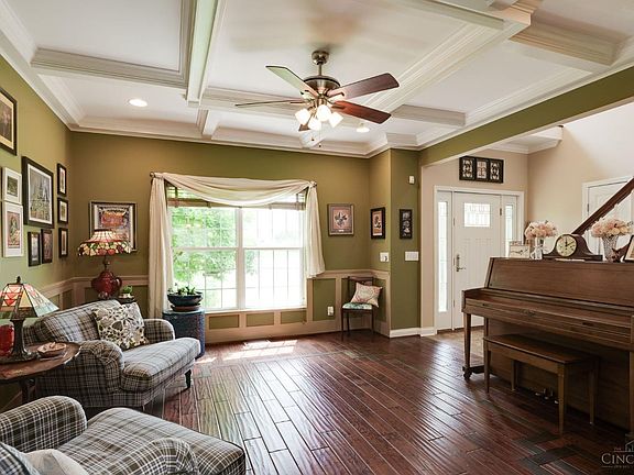 5th image of 6837 Edgeworth Dr