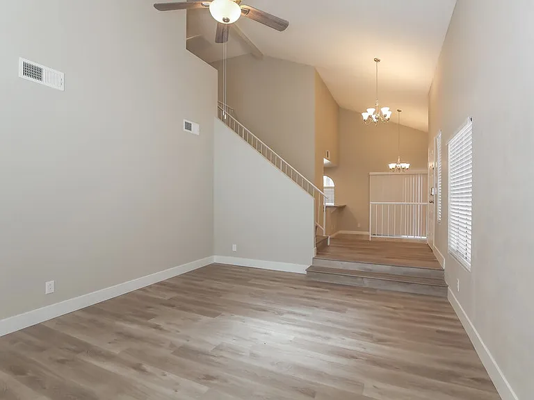1403 Harmony Hill Dr — Photo 4