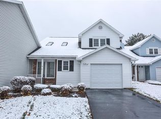 31 Raven Wood, Rochester, NY 14624