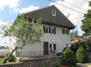 8 Oban Way, Swansea, MA 02777