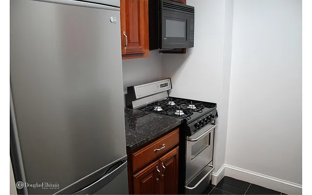 Rented by Douglas Elliman | media 42